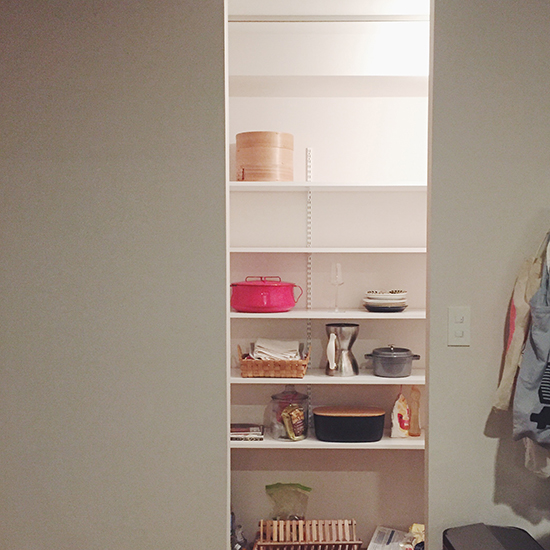 通称ガチャ柱と呼ばれる、ロイヤル社のチャンネルサポート