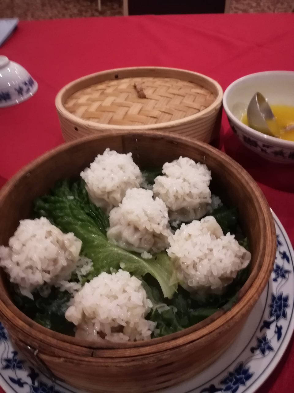 重慶ランチ
牛肉のもち米シュウマイ