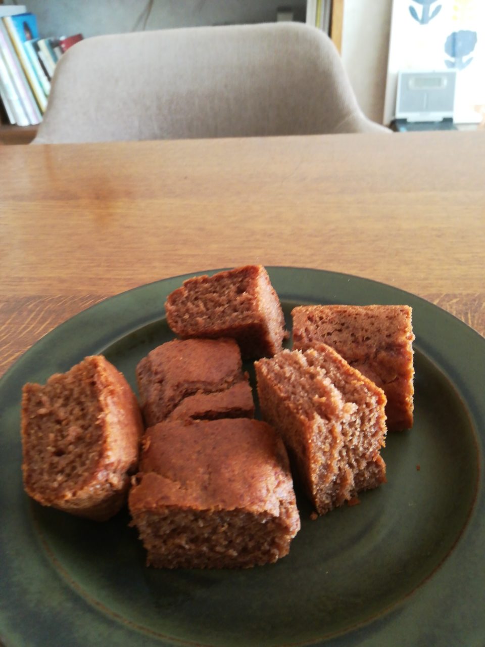 コーンブレッド
カカオ