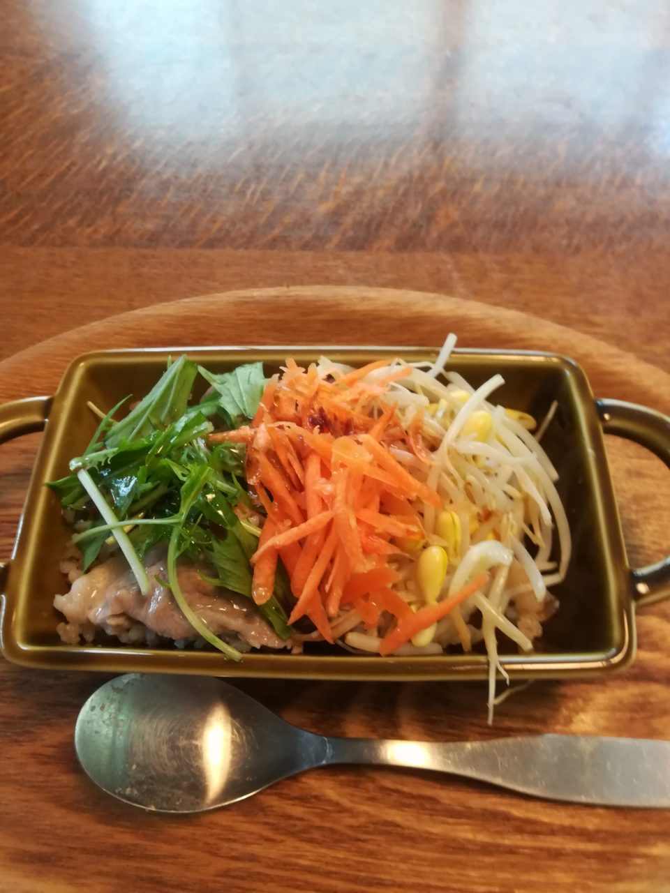 朝めしと昼めし