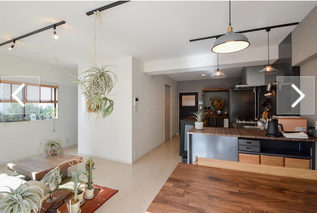 R不動産
参考物件
ベース白くアクセントでいい感じ