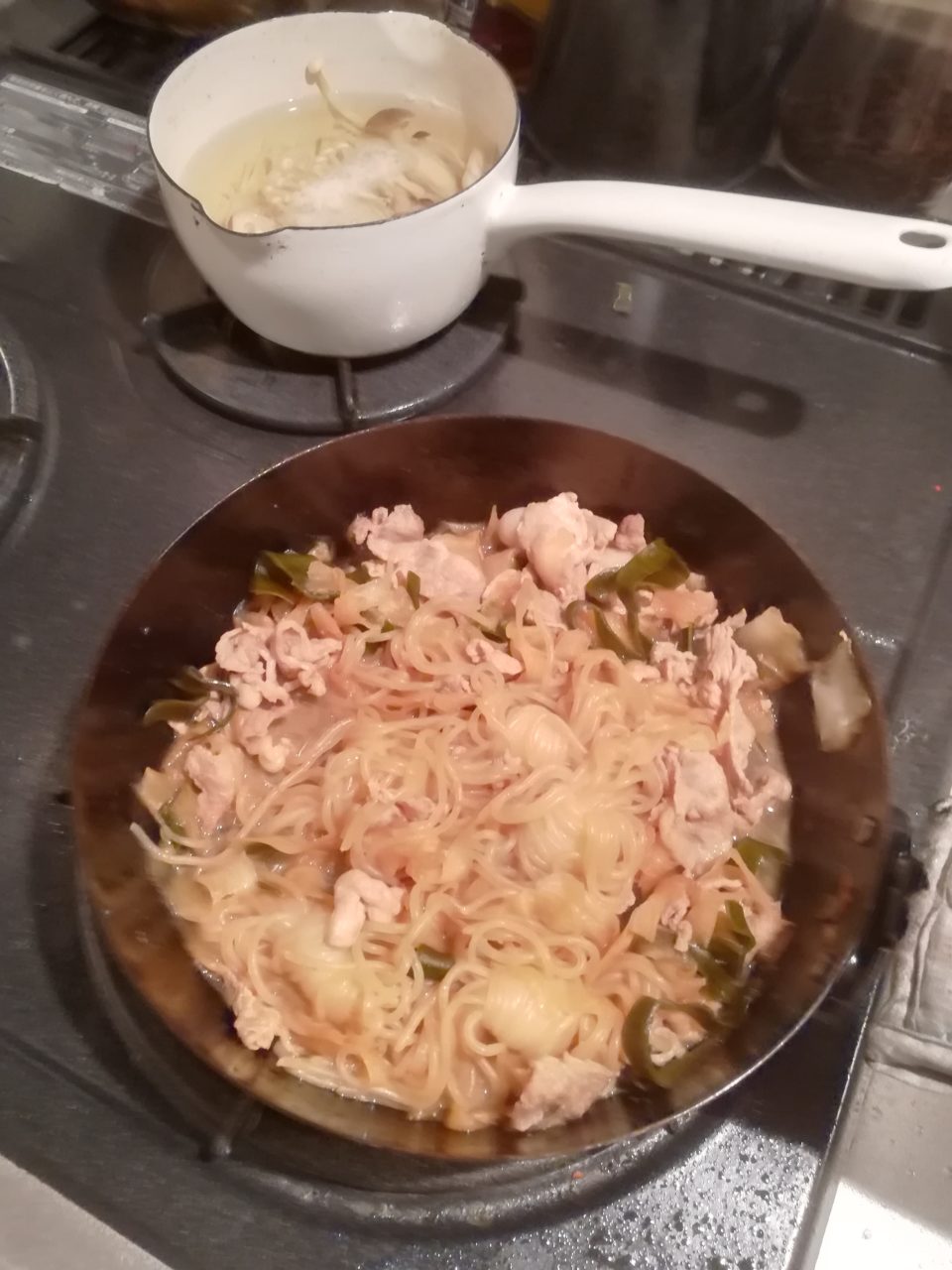 大根と豚肉炒め
しらたき入り